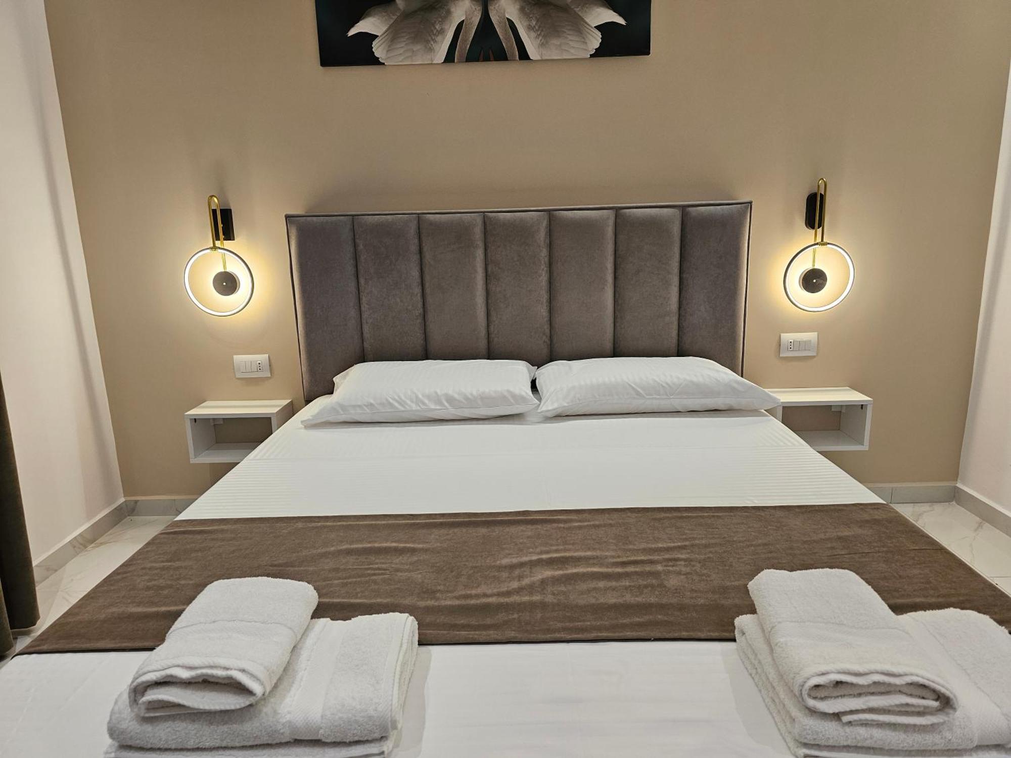Apartments Veliaj 사밀 외부 사진