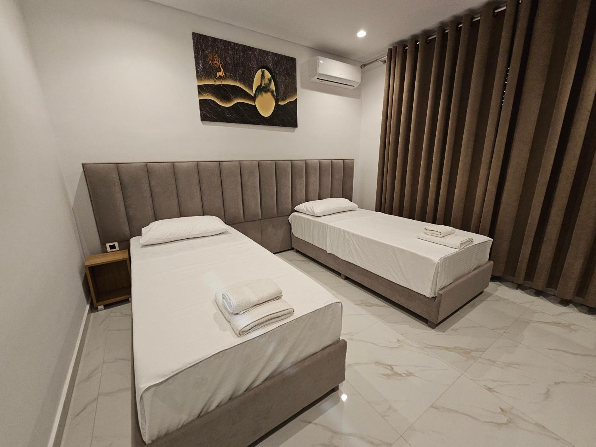 Apartments Veliaj 사밀 외부 사진