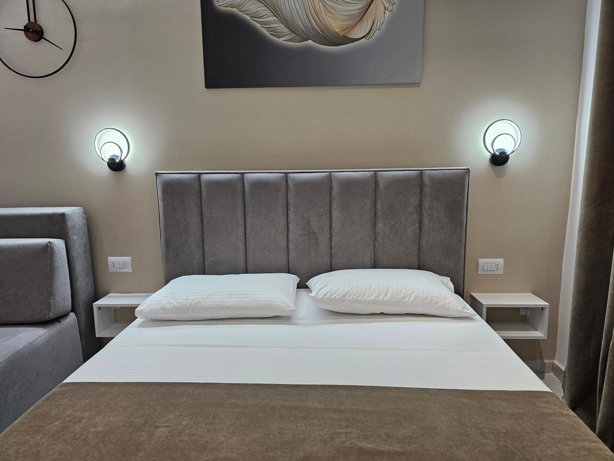 Apartments Veliaj 사밀 외부 사진