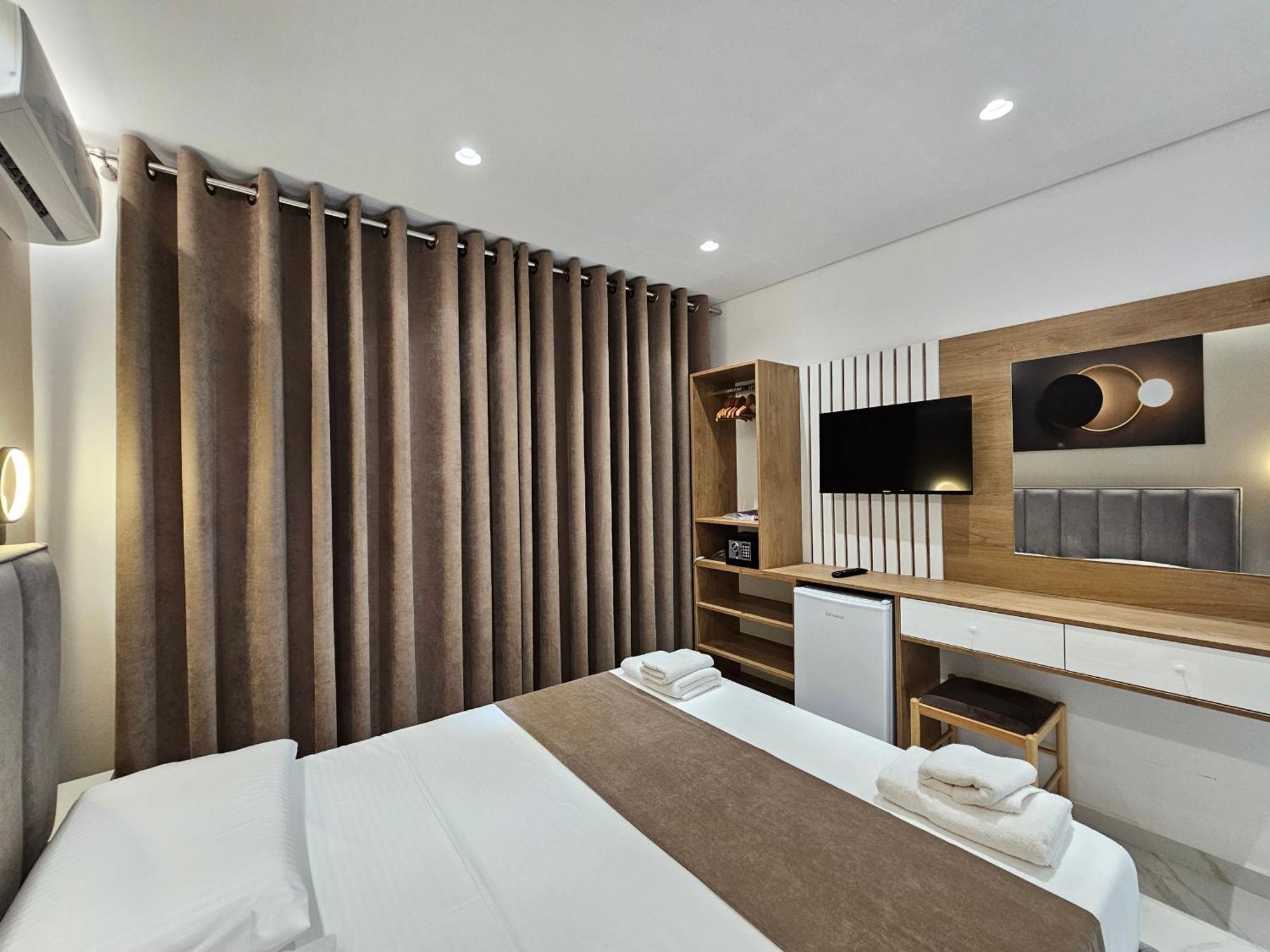 Apartments Veliaj 사밀 외부 사진