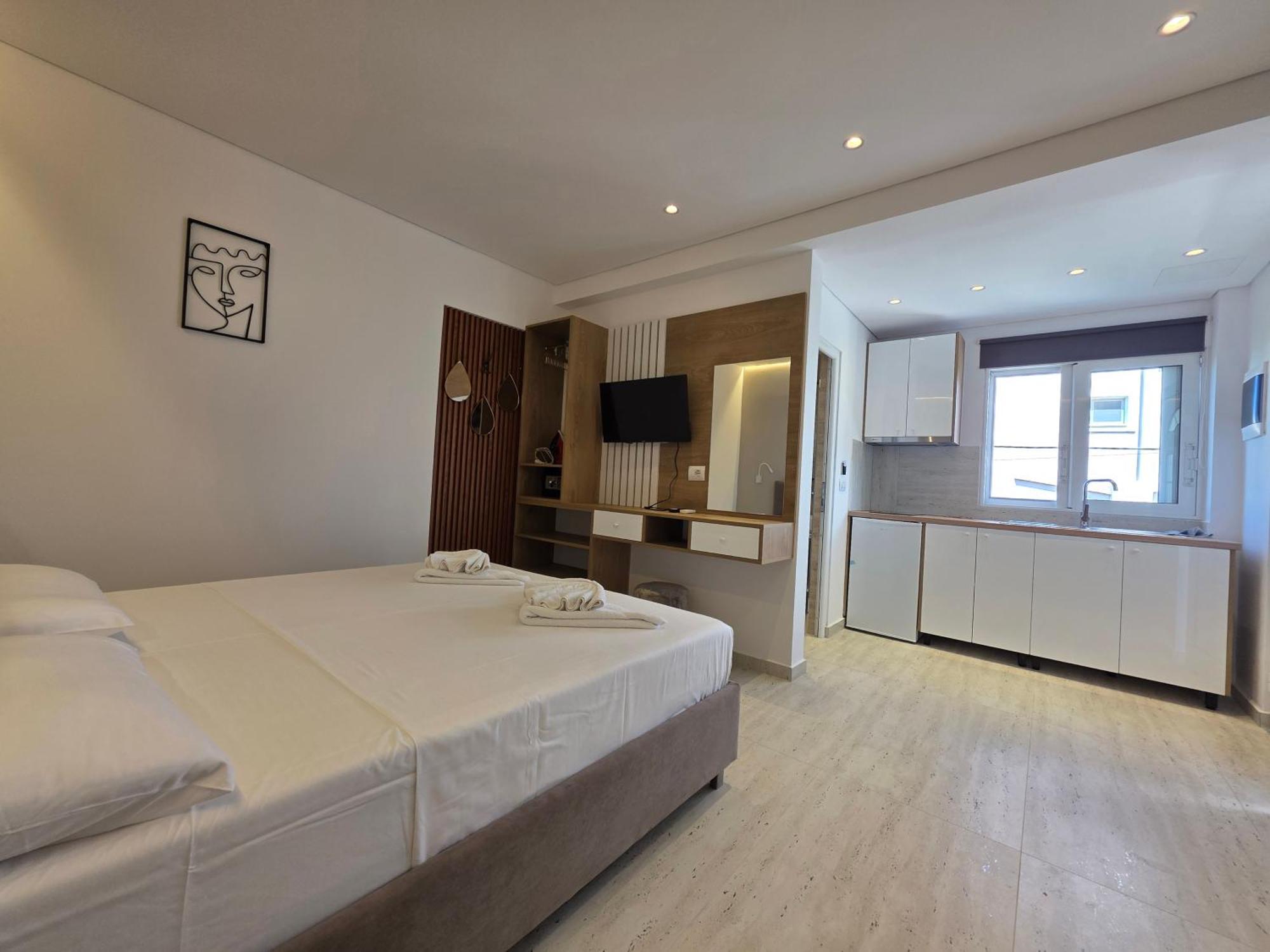 Apartments Veliaj 사밀 외부 사진